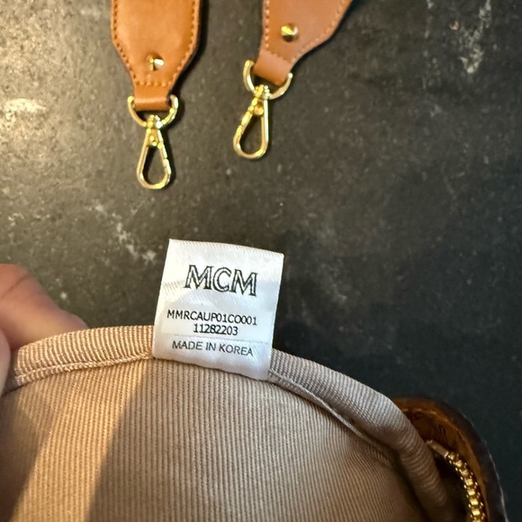 RARE MCM Belt/ Crossbody Bag - Picture 7 of 13